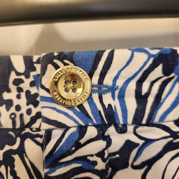 Lilly Pulitzer Blue and White Women's Shorts - Picture 3 of 6